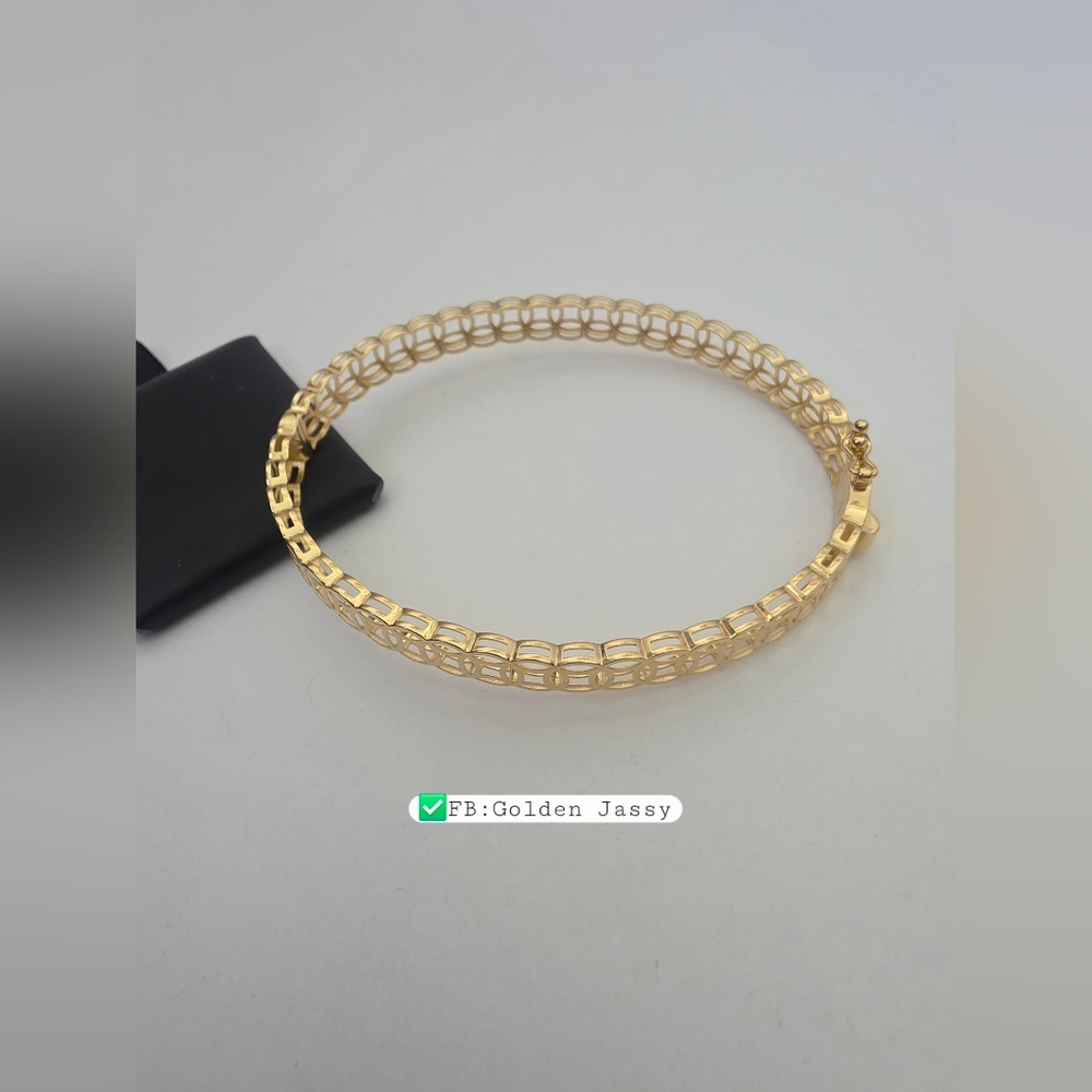 18K Gold Money Catcher Bangle 18